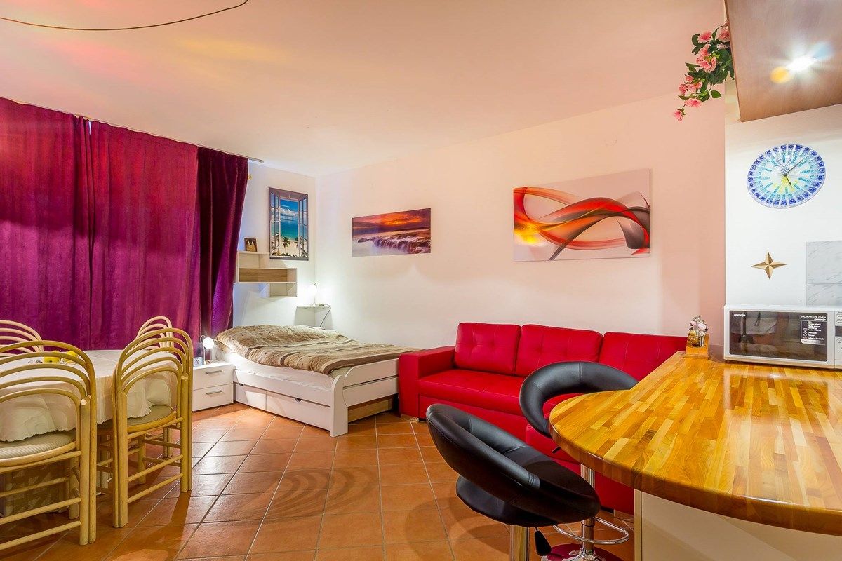 Apartments Brajdine 16811-A5