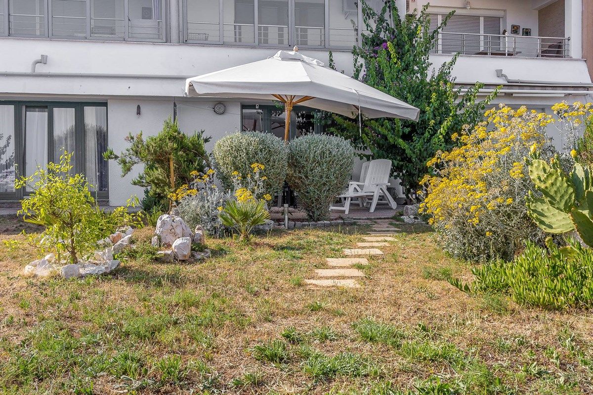 Apartments Brajdine 16811-A5