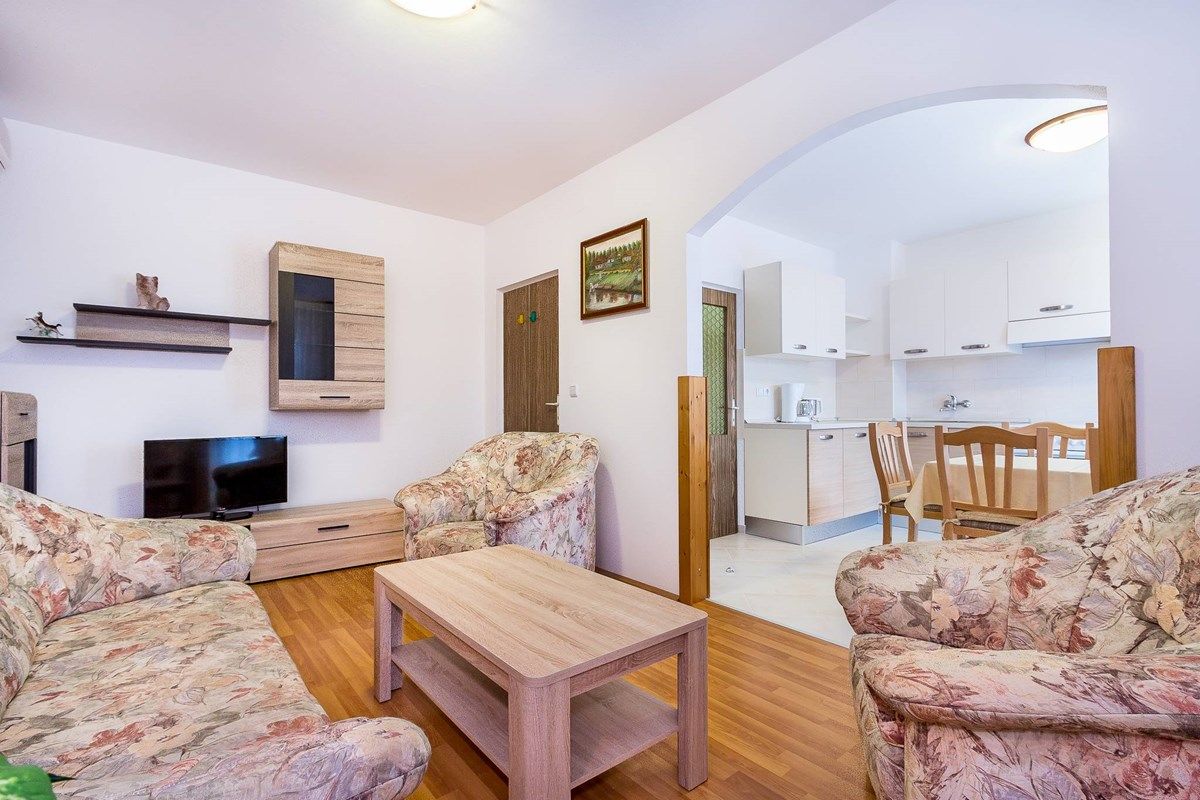 Casa Fiorina 16058-A1