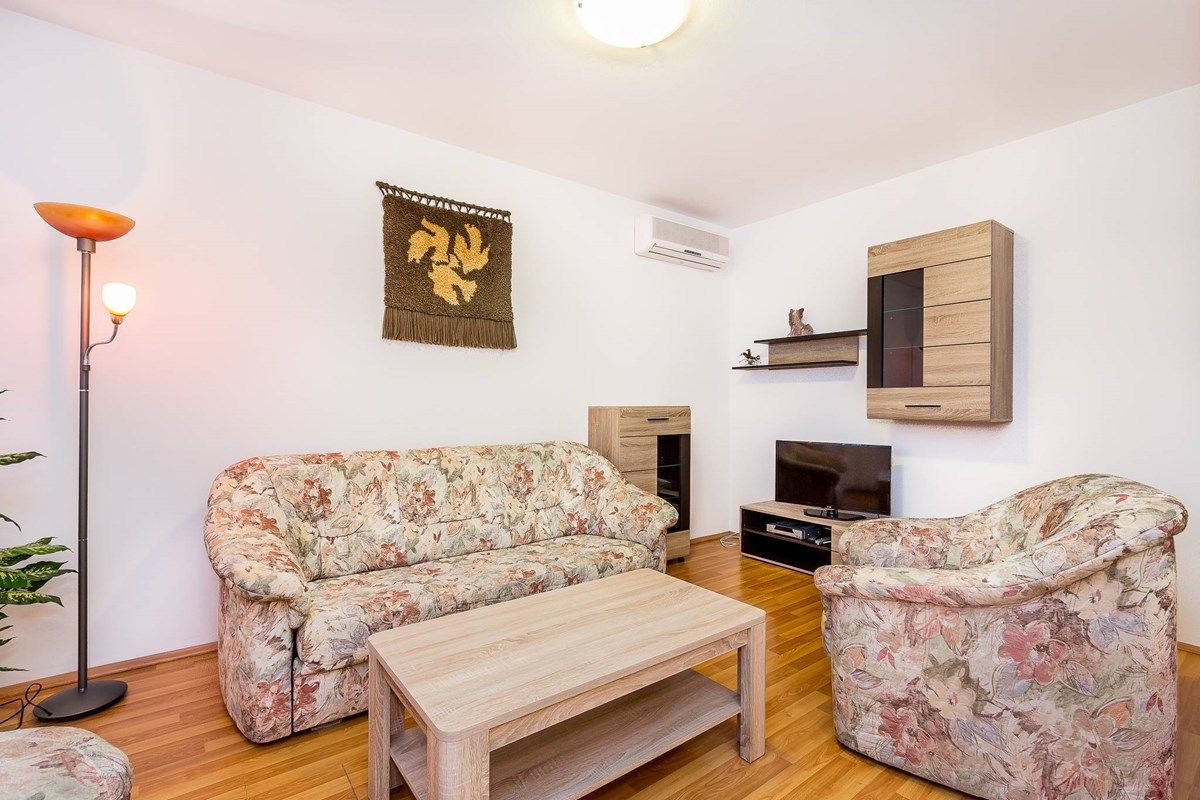 Casa Fiorina 16058-A1