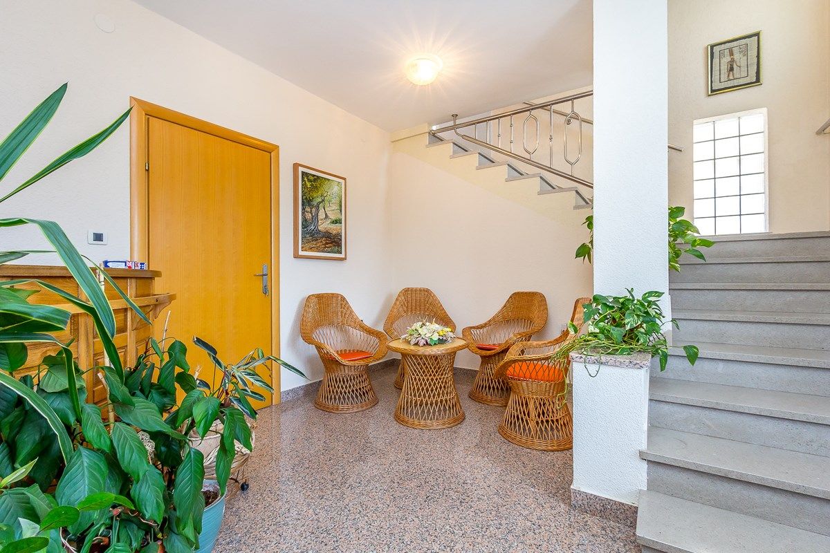 Casa Nevija 16066-A5
