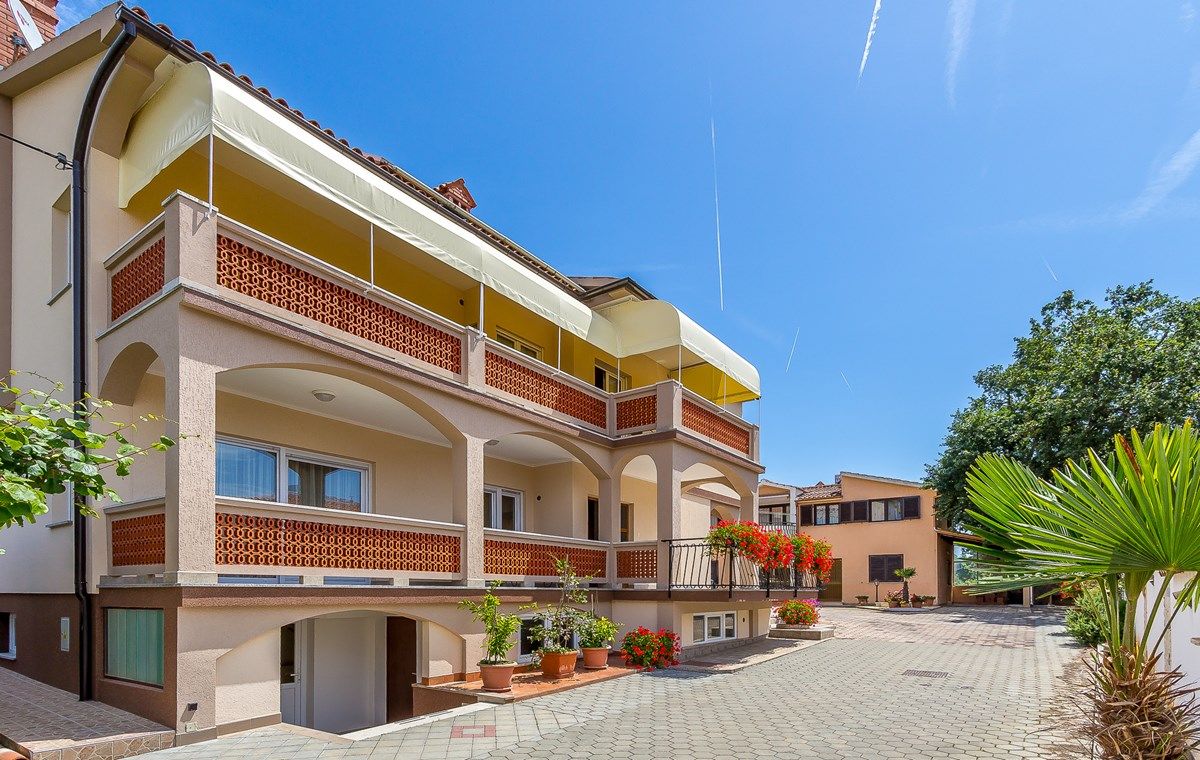 Casa Nevija 16066-A5