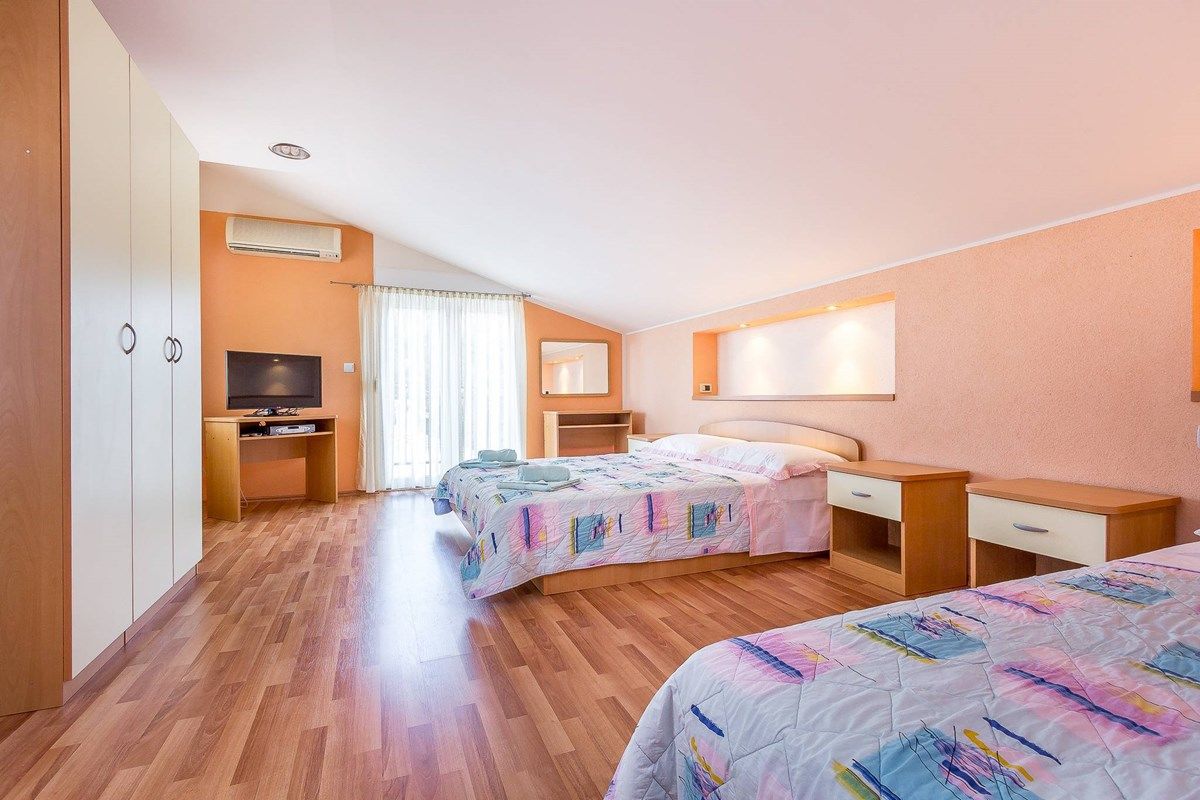 Casa Nevija 16066-A3