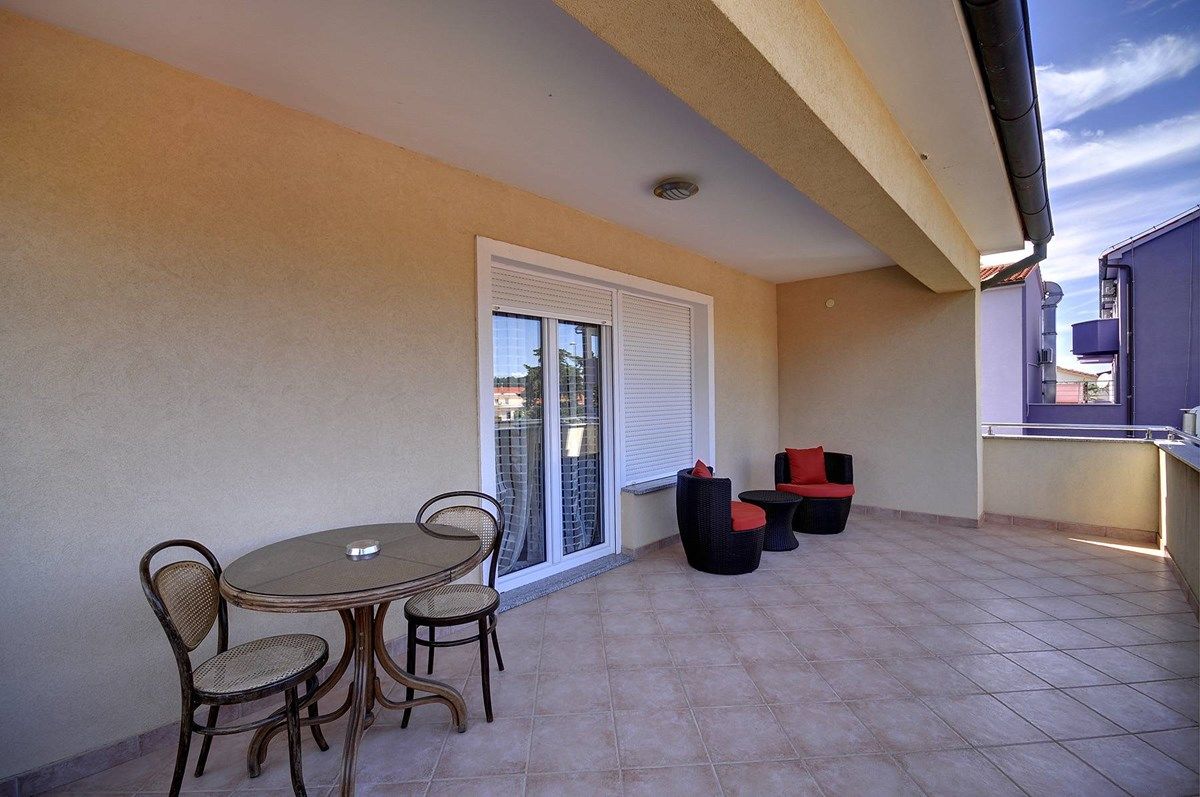 Apartments Villa Delia 16841-A1