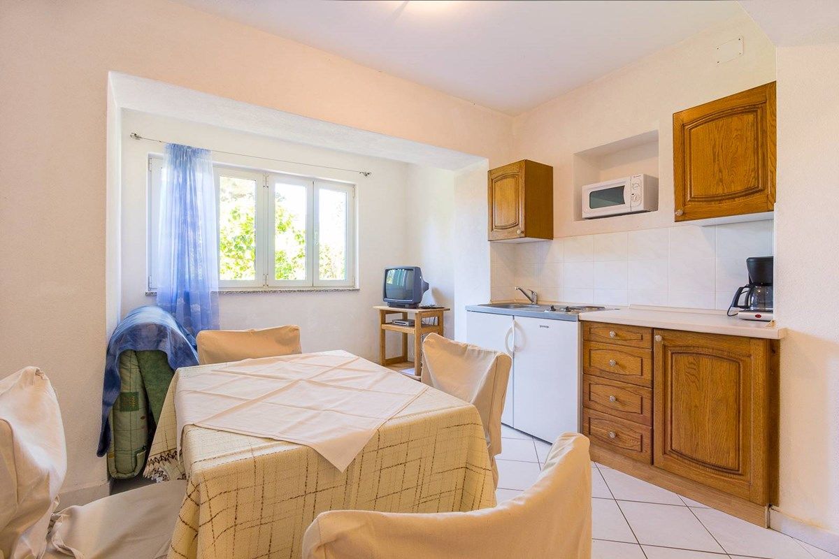 Apartment House Vjera 76011-A2