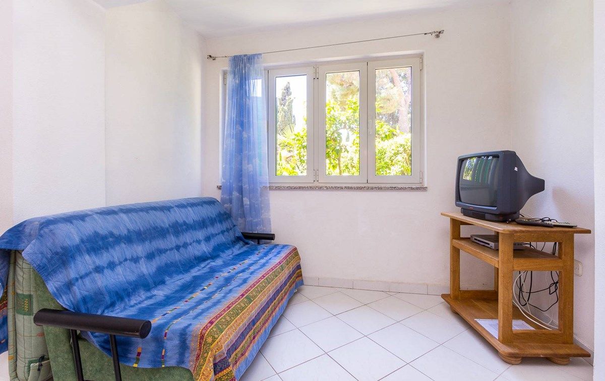 Apartment House Vjera 76011-A2