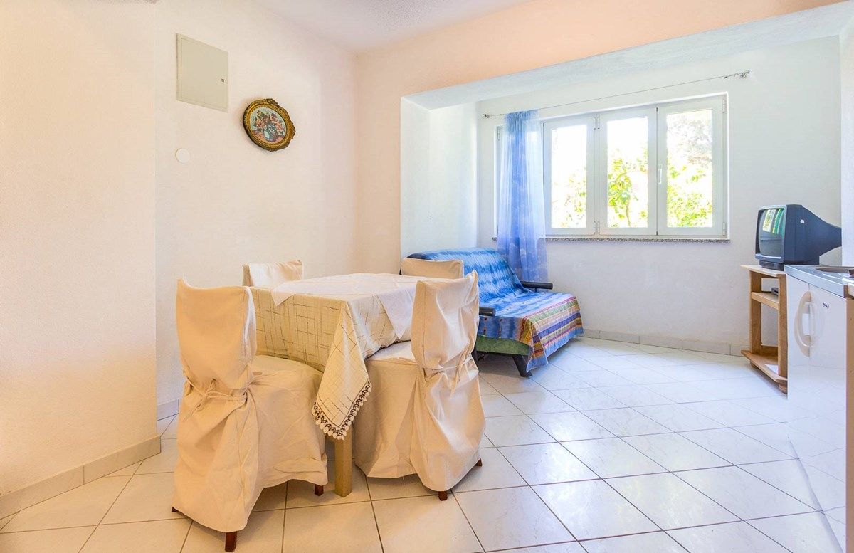 Apartment House Vjera 76011-A2