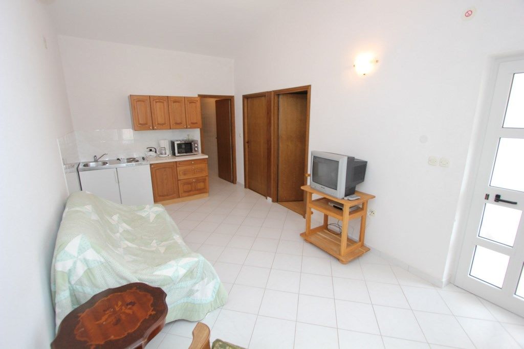 Apartment House Vjera 76011-A4