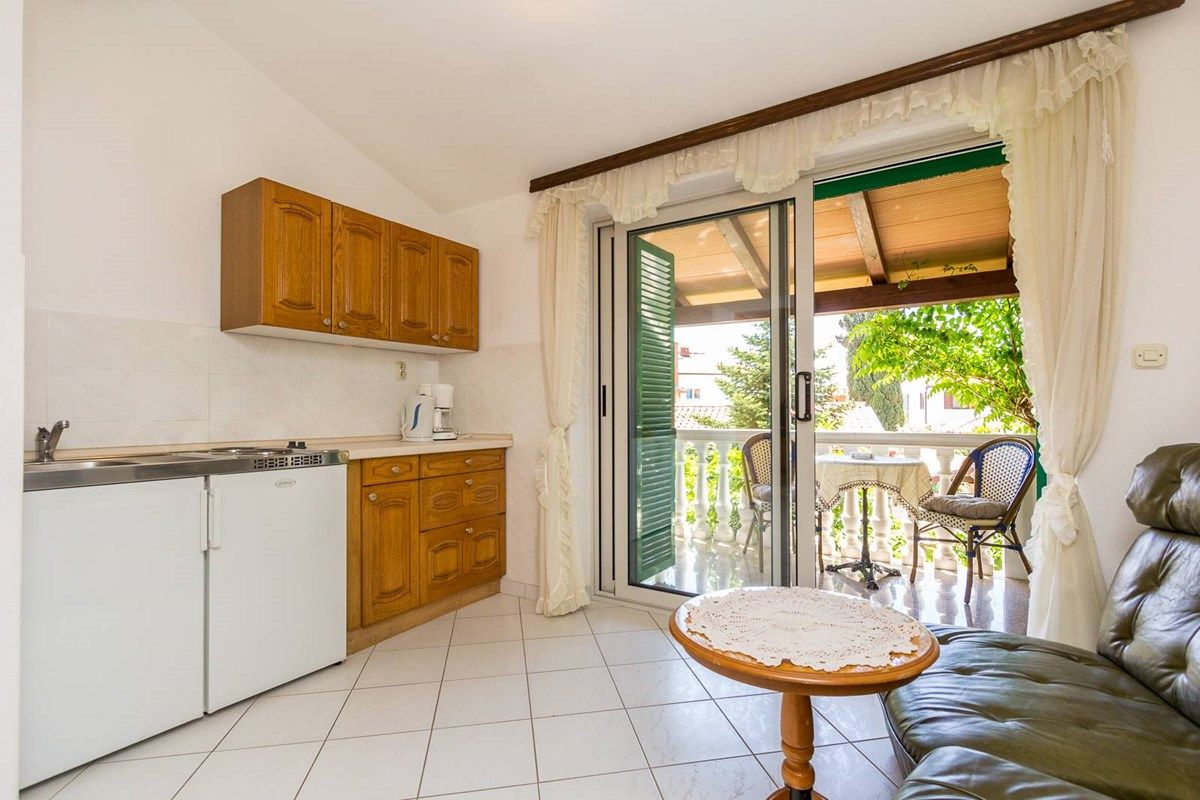 Apartment House Vjera 76011-A5