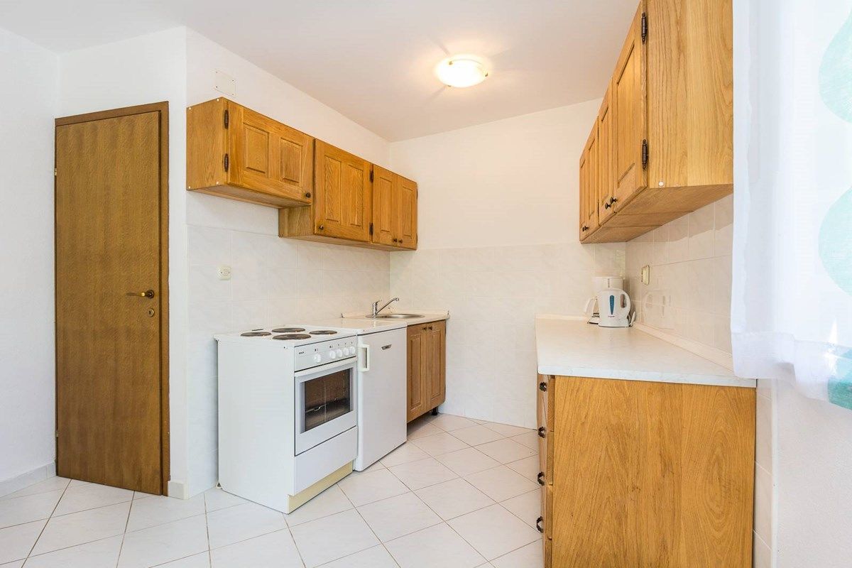 Apartment House Vjera 76011-A6