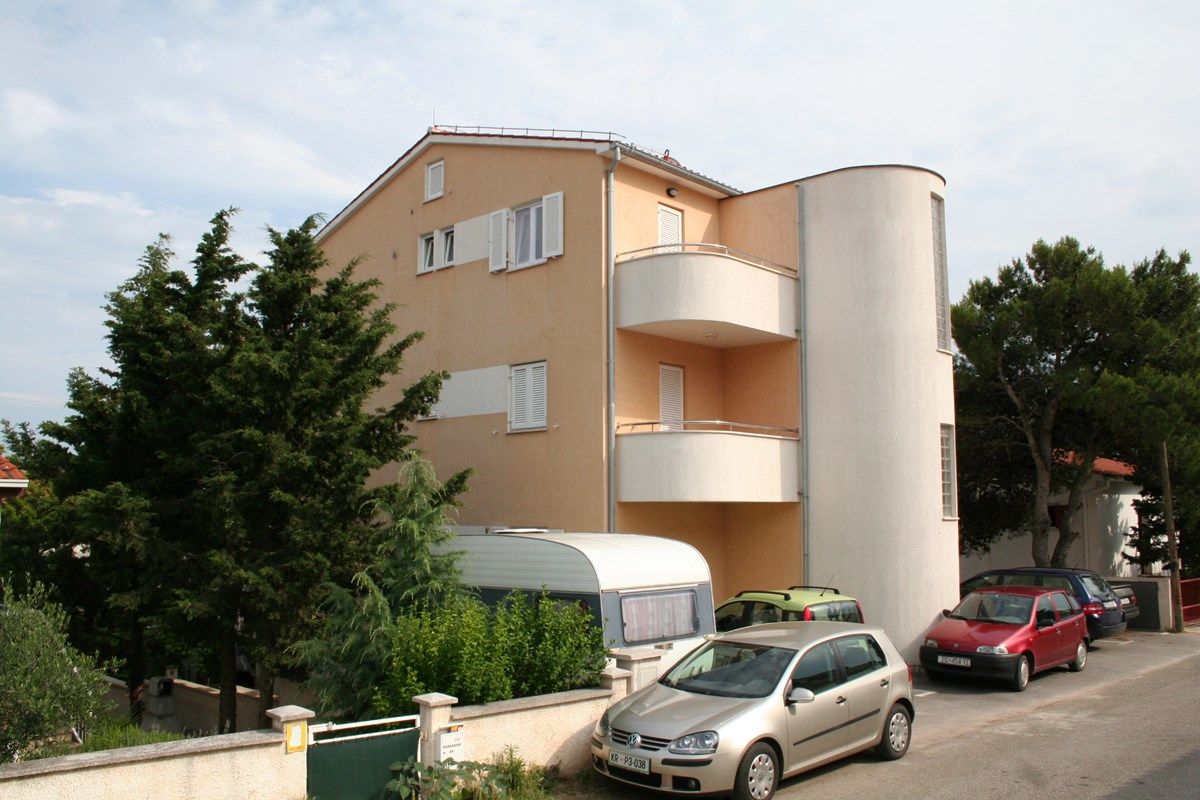 Apartment Mirna 74281-A1