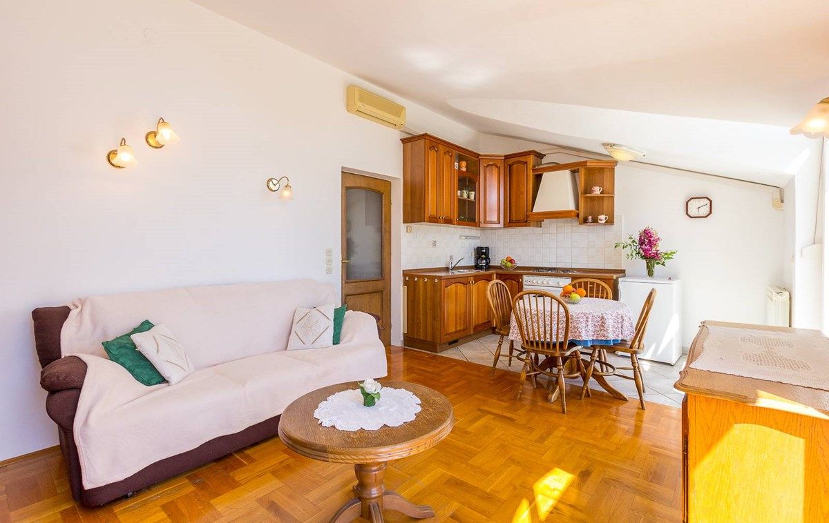 Casa Laura 16097-A2