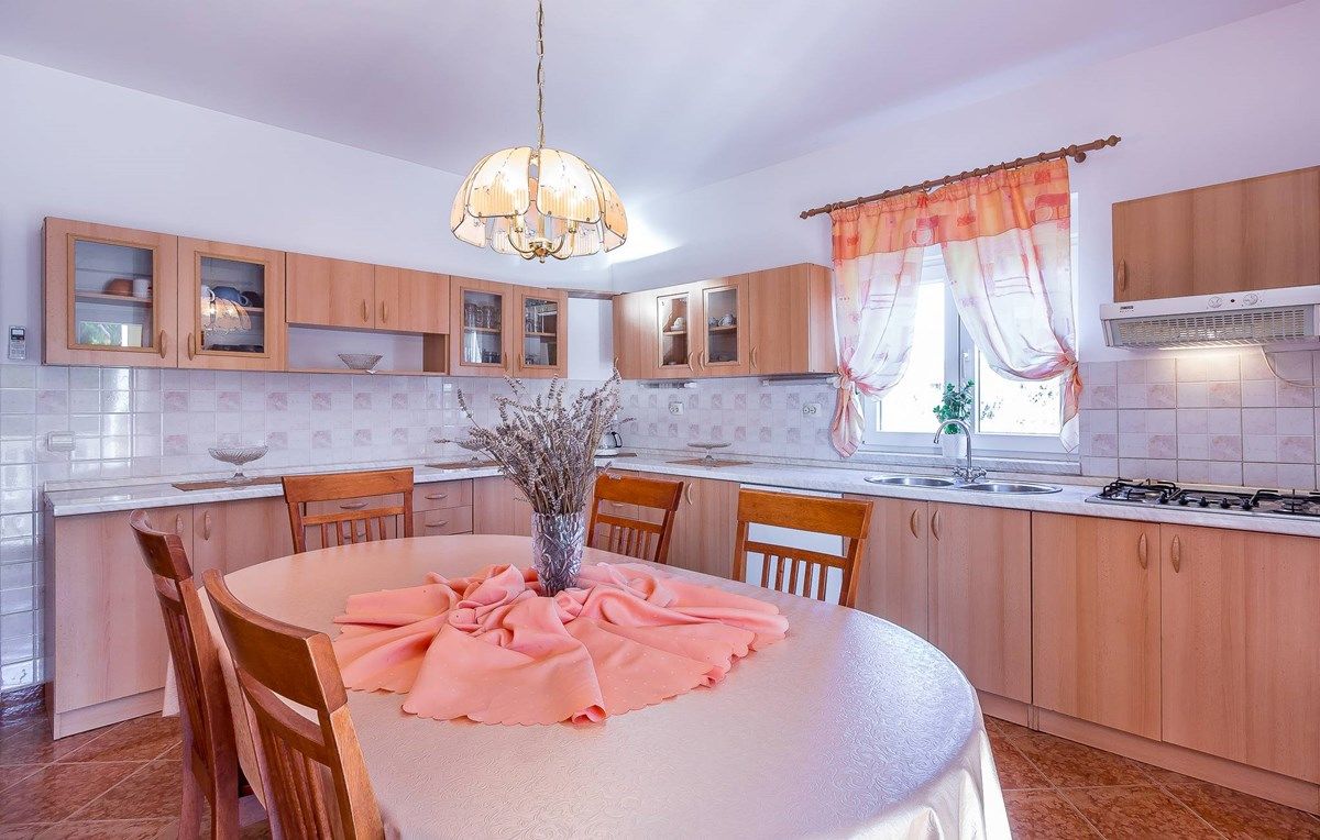 Casa Vesna 16135-K1
