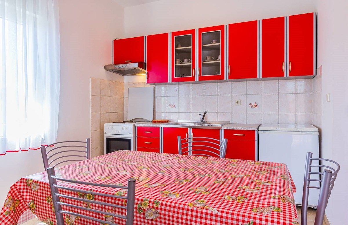 House Cukon 16136-A1