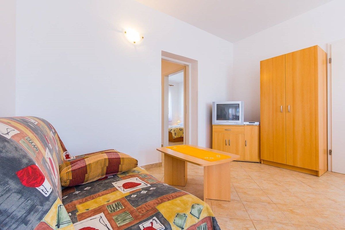 House Cukon 16136-A5
