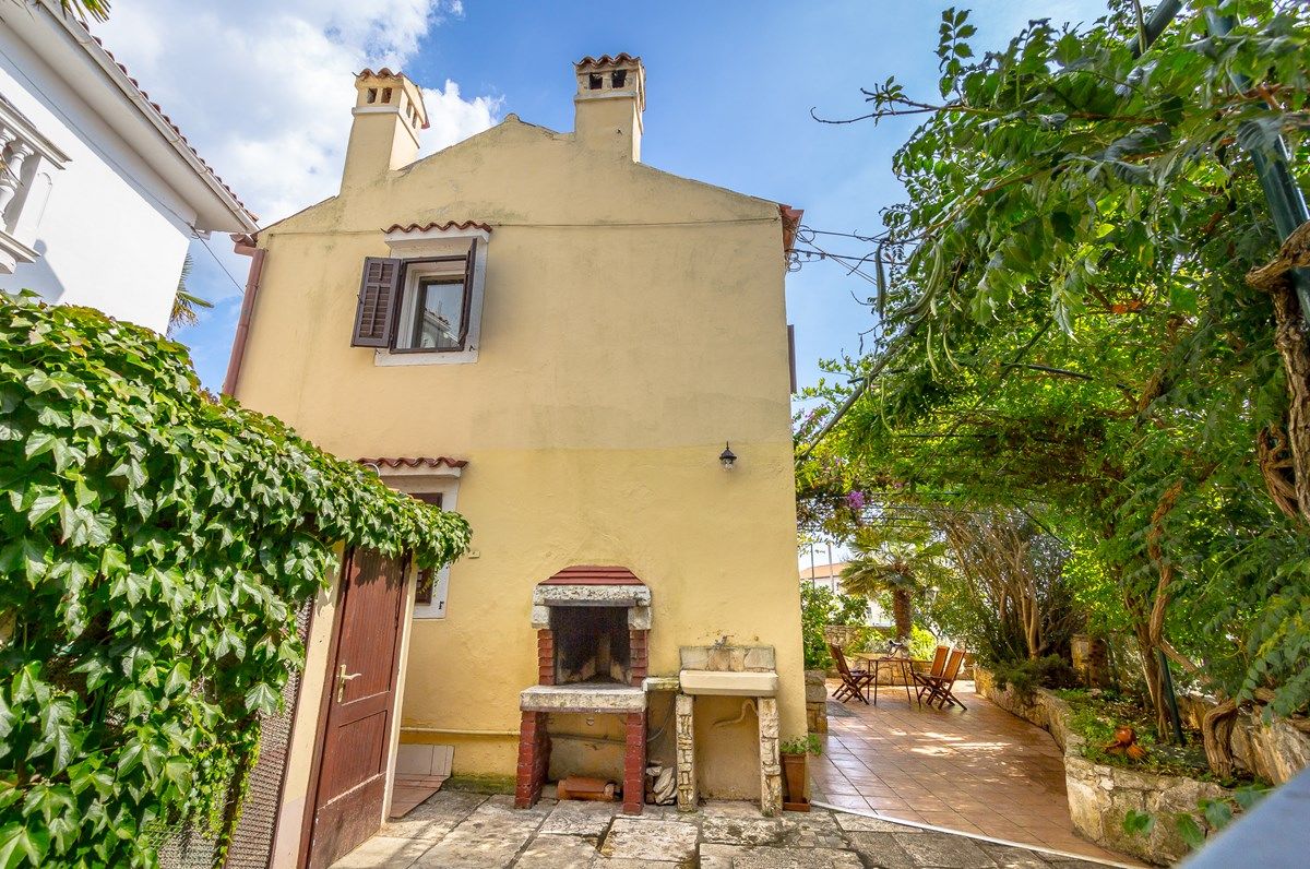 Kuća za odmor House Mladen K1