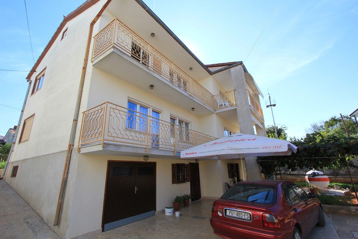 Casa Orlic 16156-A2
