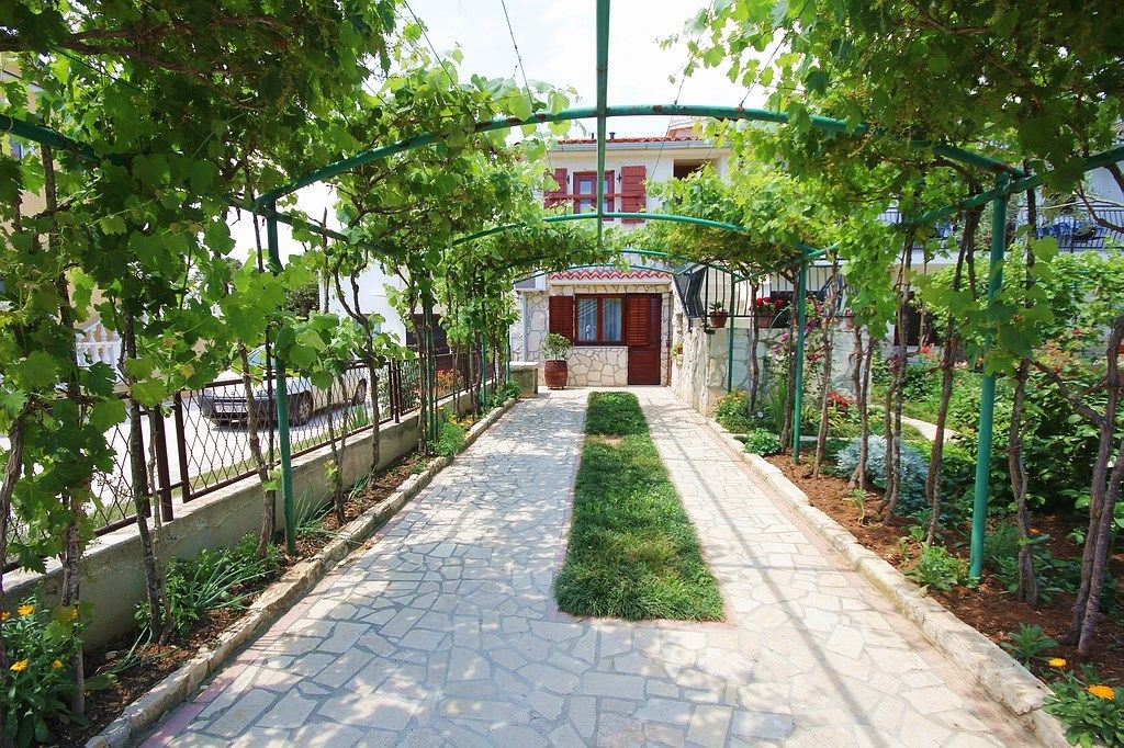 House Pifar 16255-A2