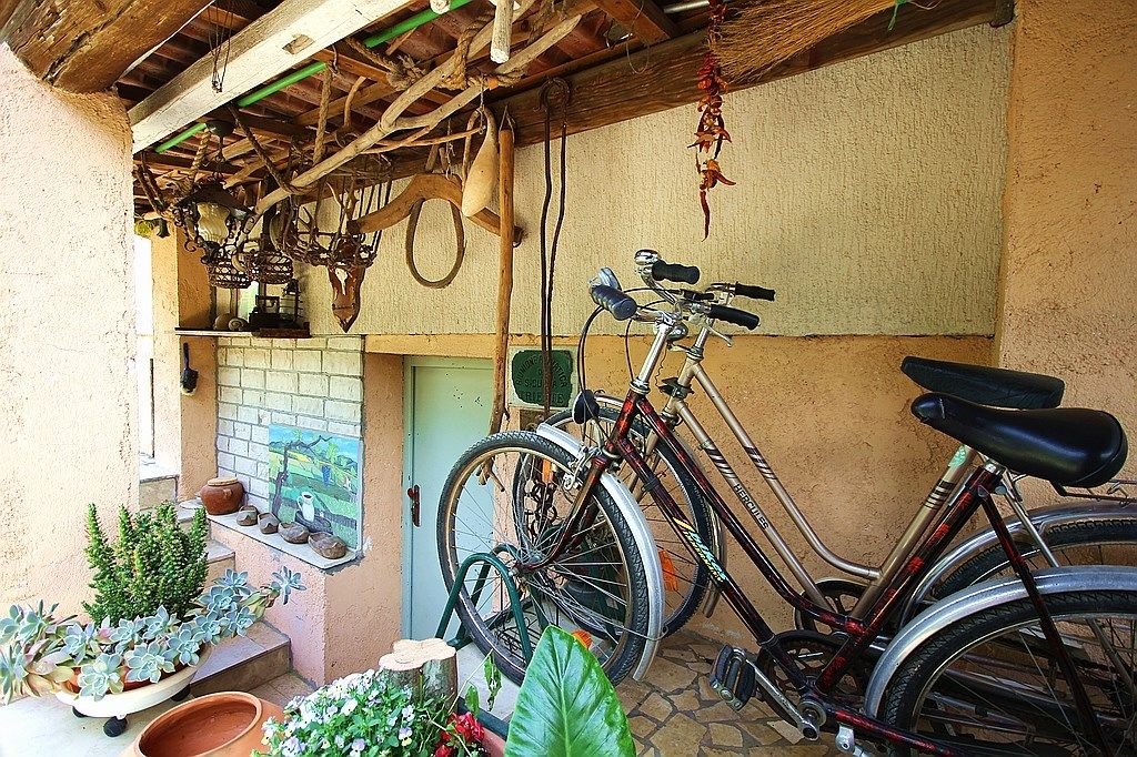 House Pifar 16255-A2