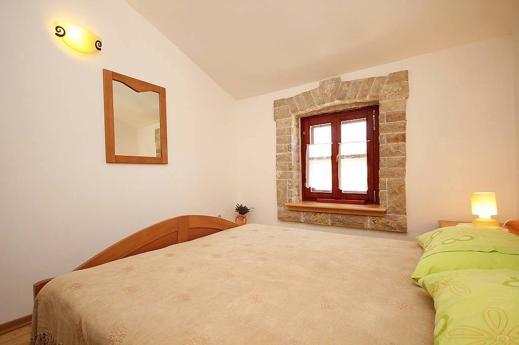 House Pifar 16255-A2