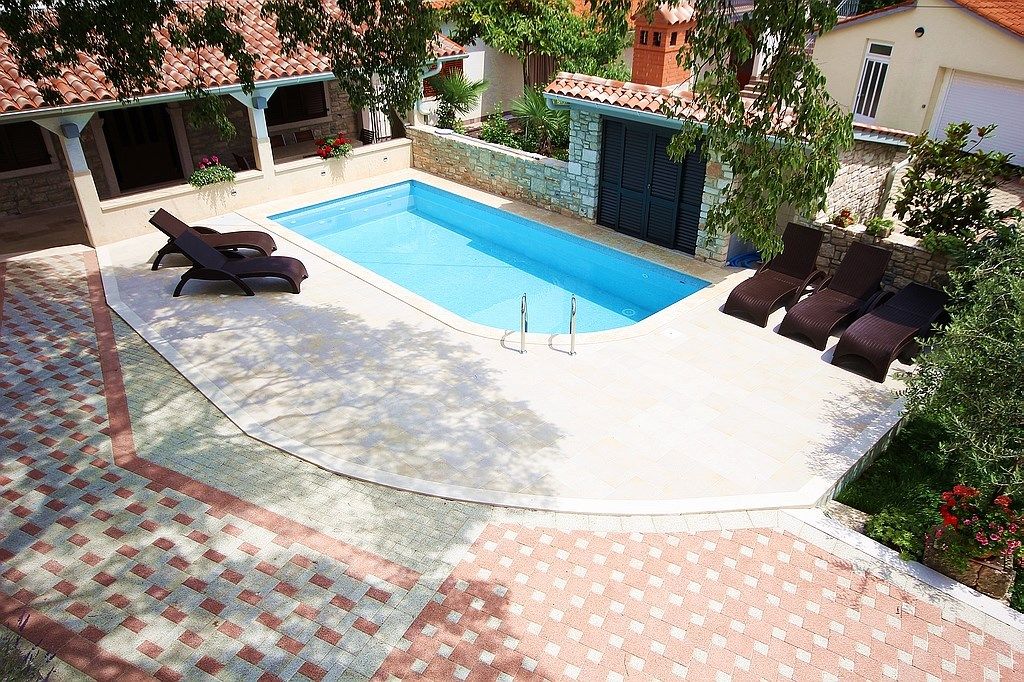 Casa Ladonia 16296-K1