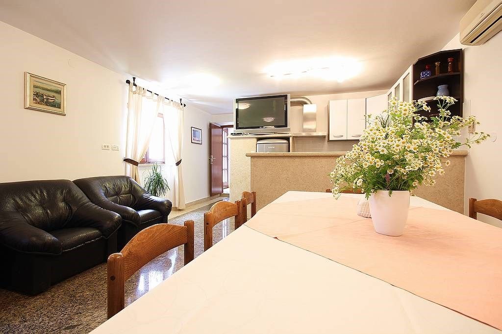 Casa Ladonia 16296-K1