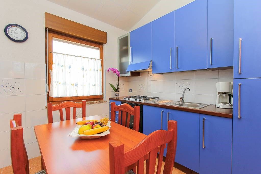 Casa Vlah 16433-A2