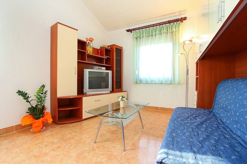 Casa Vlah 16433-A2