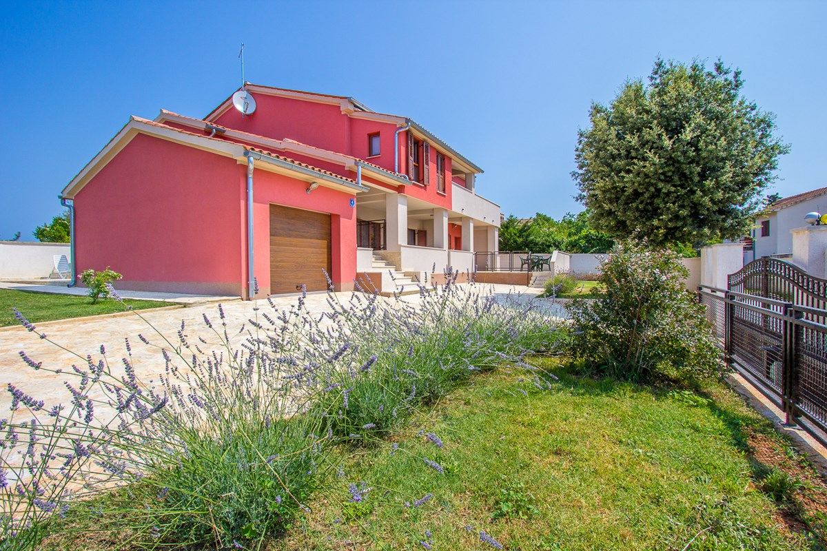 Apartments Casa Racchi 76091-A1