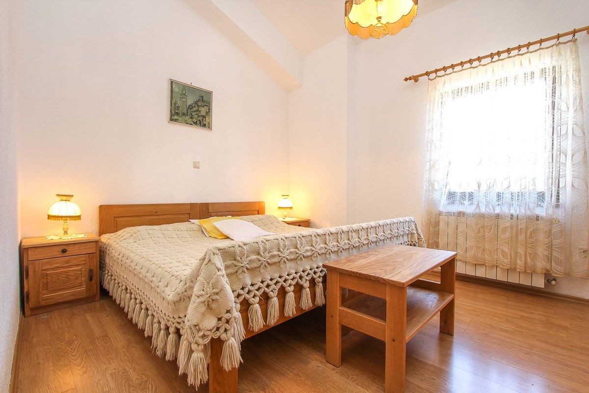 House Zdravko 16494-A1