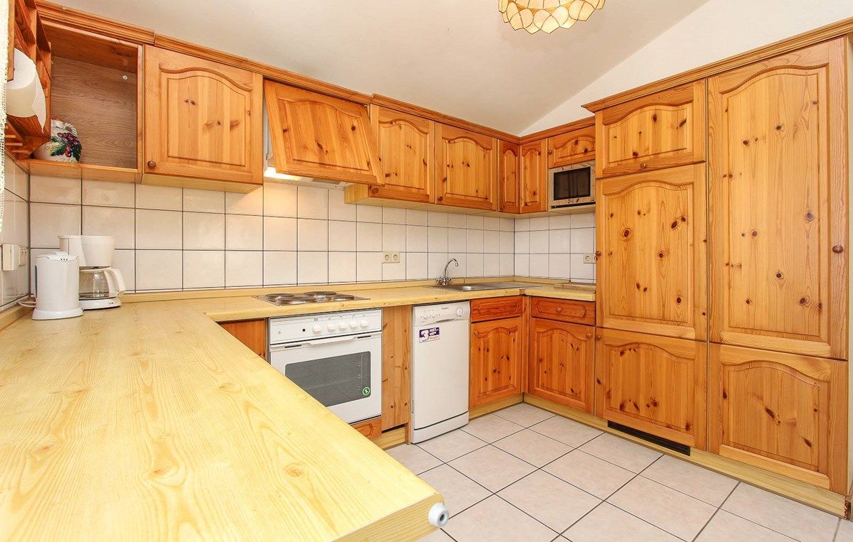 House Zdravko 16494-A1