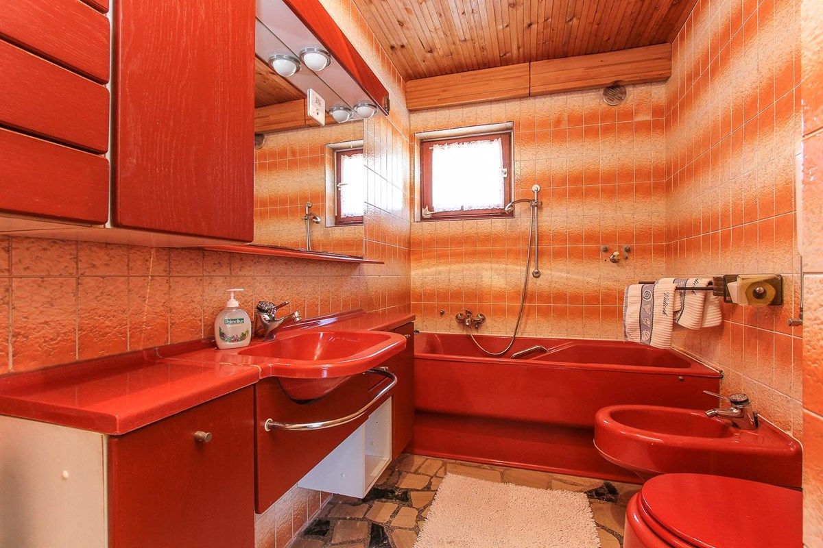 House Zdravko 16494-A2