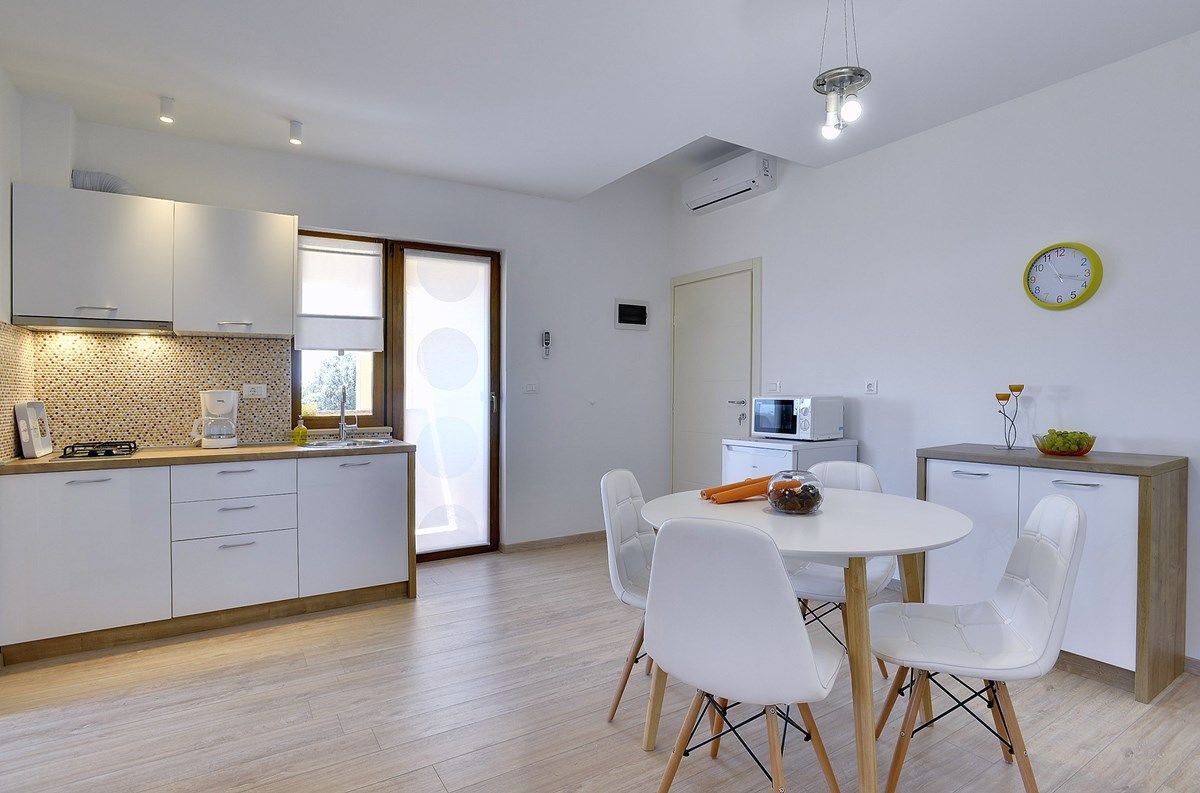 Apartment House Vinkuran 74271-A2