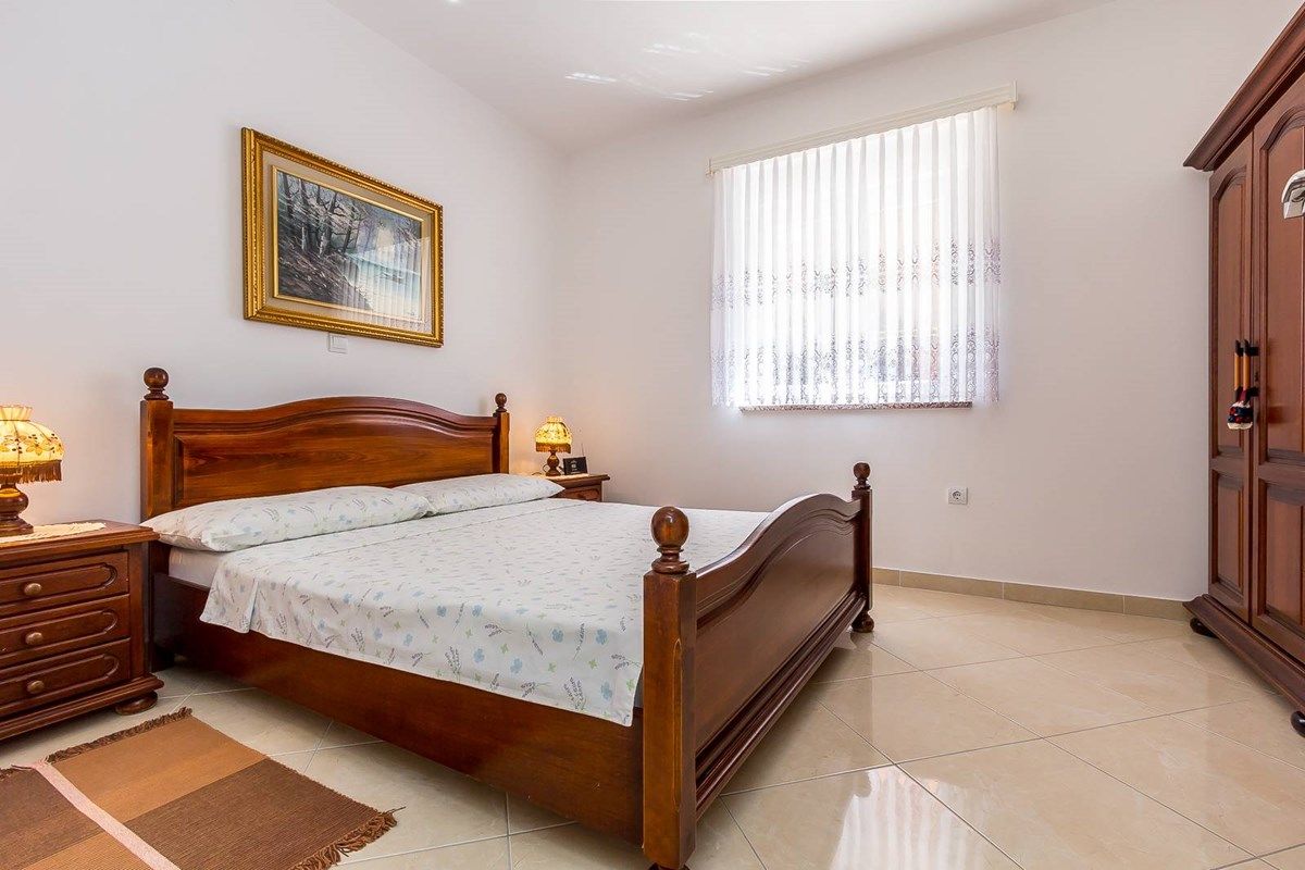 Casa Marich 16856-A1
