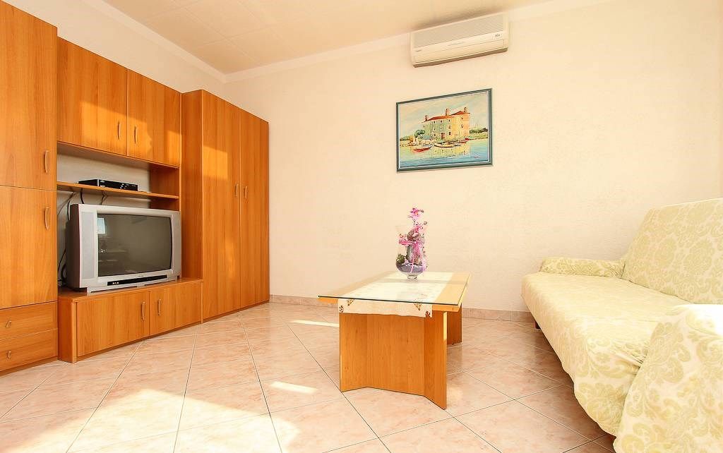 Apartment Lili 7 16872-A1