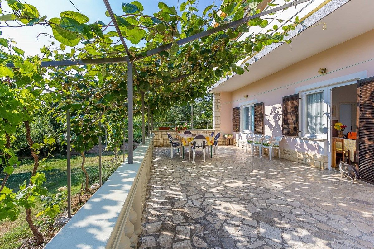 House Anamarija 73672-A1