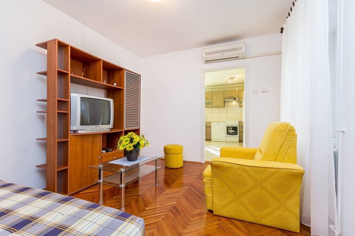 Casa Aurora 73688-A1