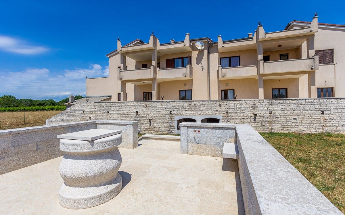 Casa Rossa 16545-A1