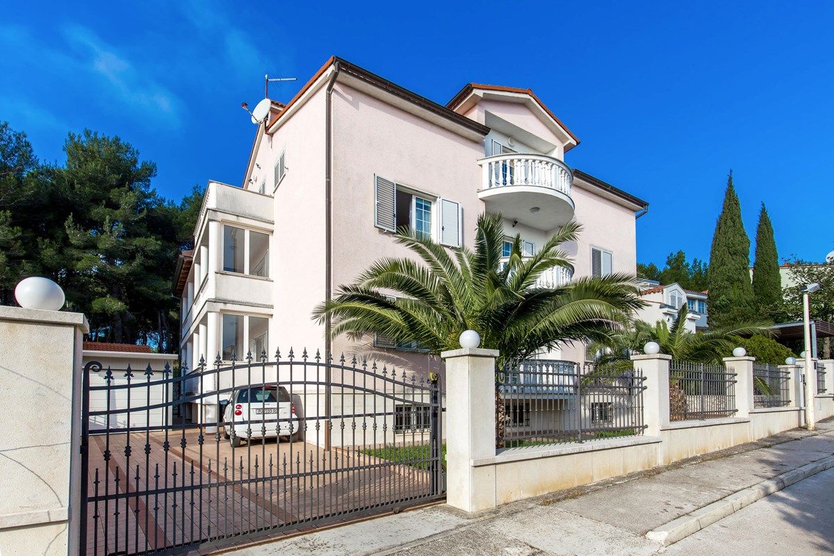 Villa Ori 73717-A1