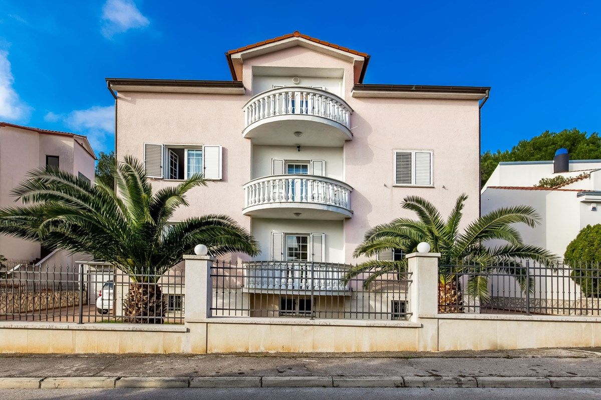 Villa Ori 73717-A1