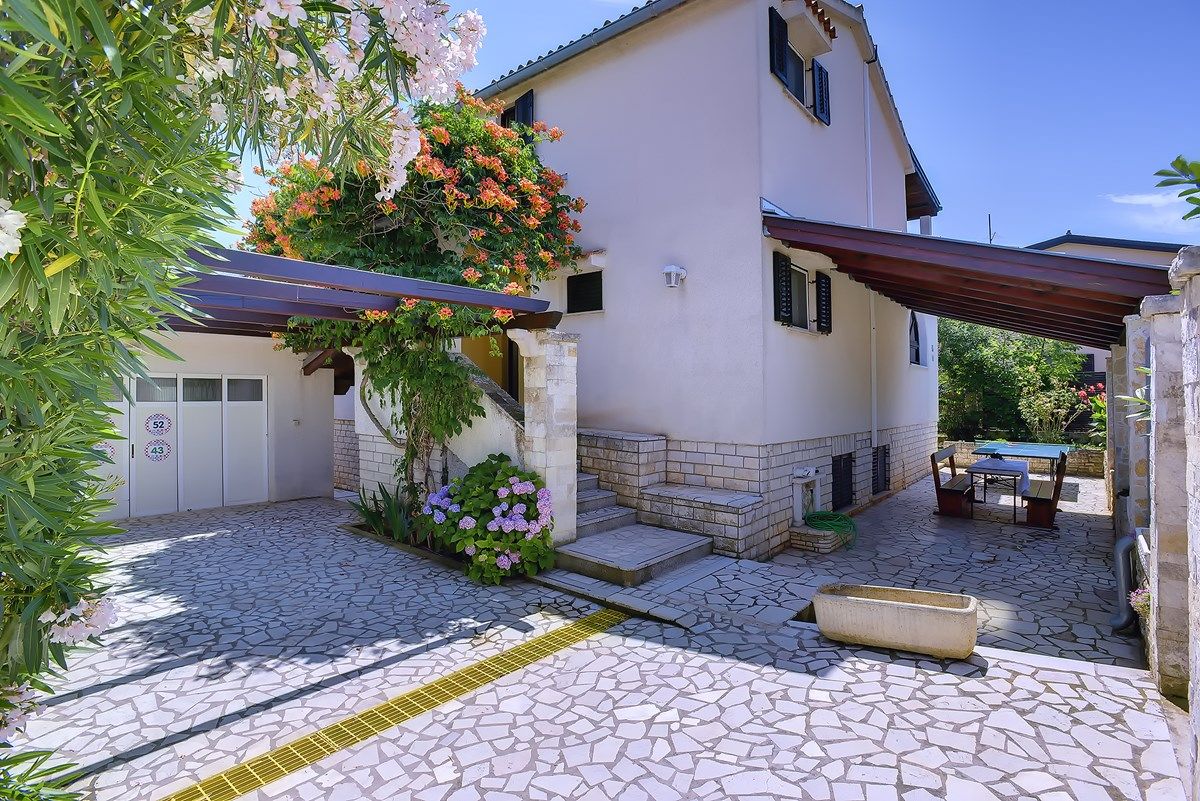 Golf House 73837-K1