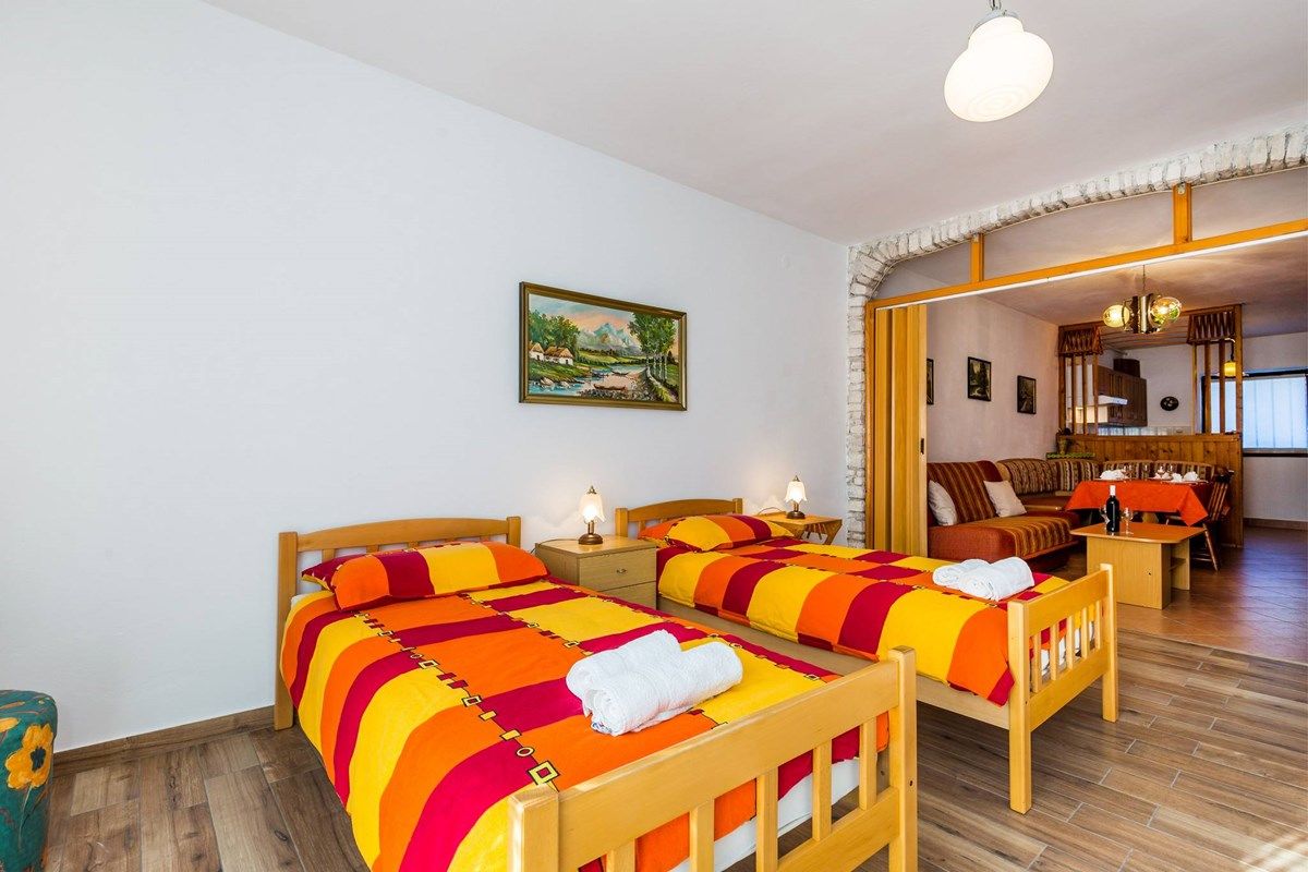 House Sebal 16134-A1