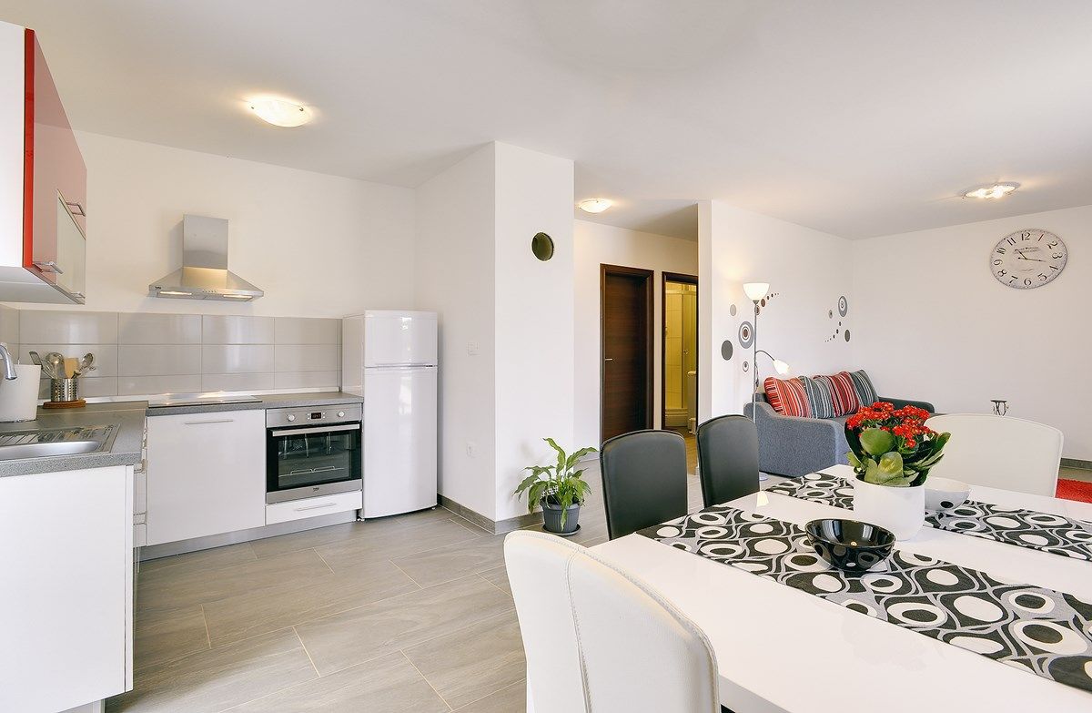 Villa Kata 73534-K1