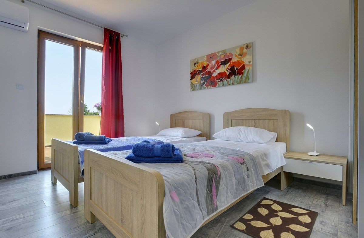 Villa Frankovici 73797-K1