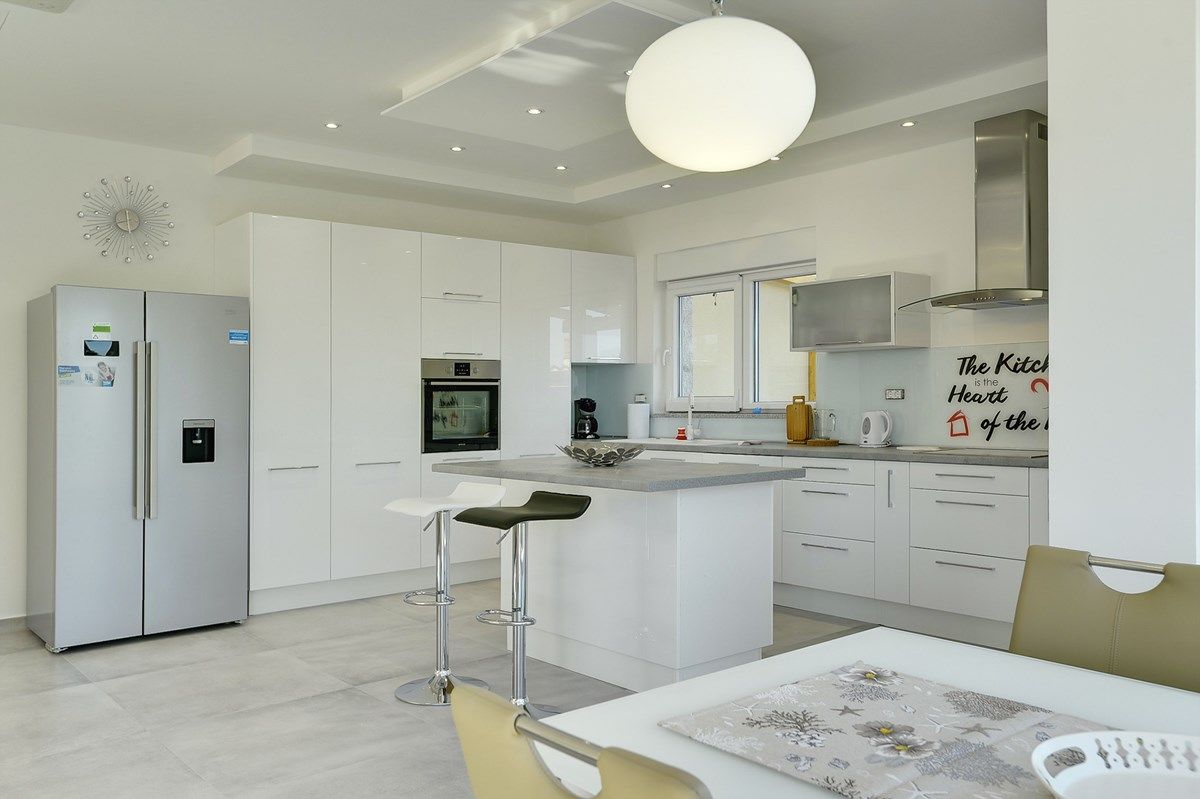 Villa White 73835-K1