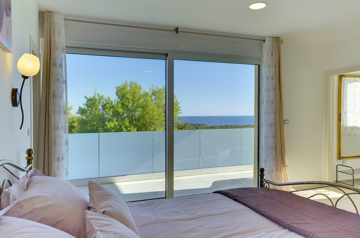 Villa White 73835-K1