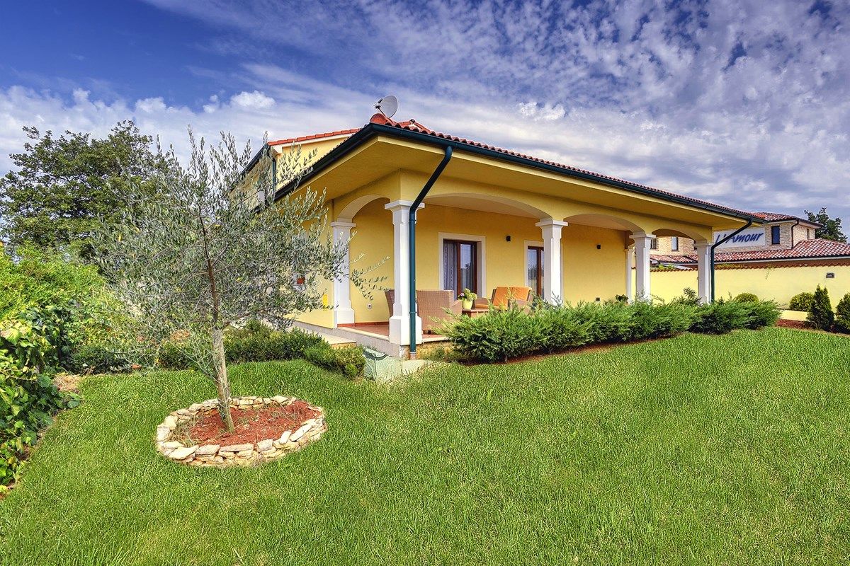 Villa Monica 73853-K1