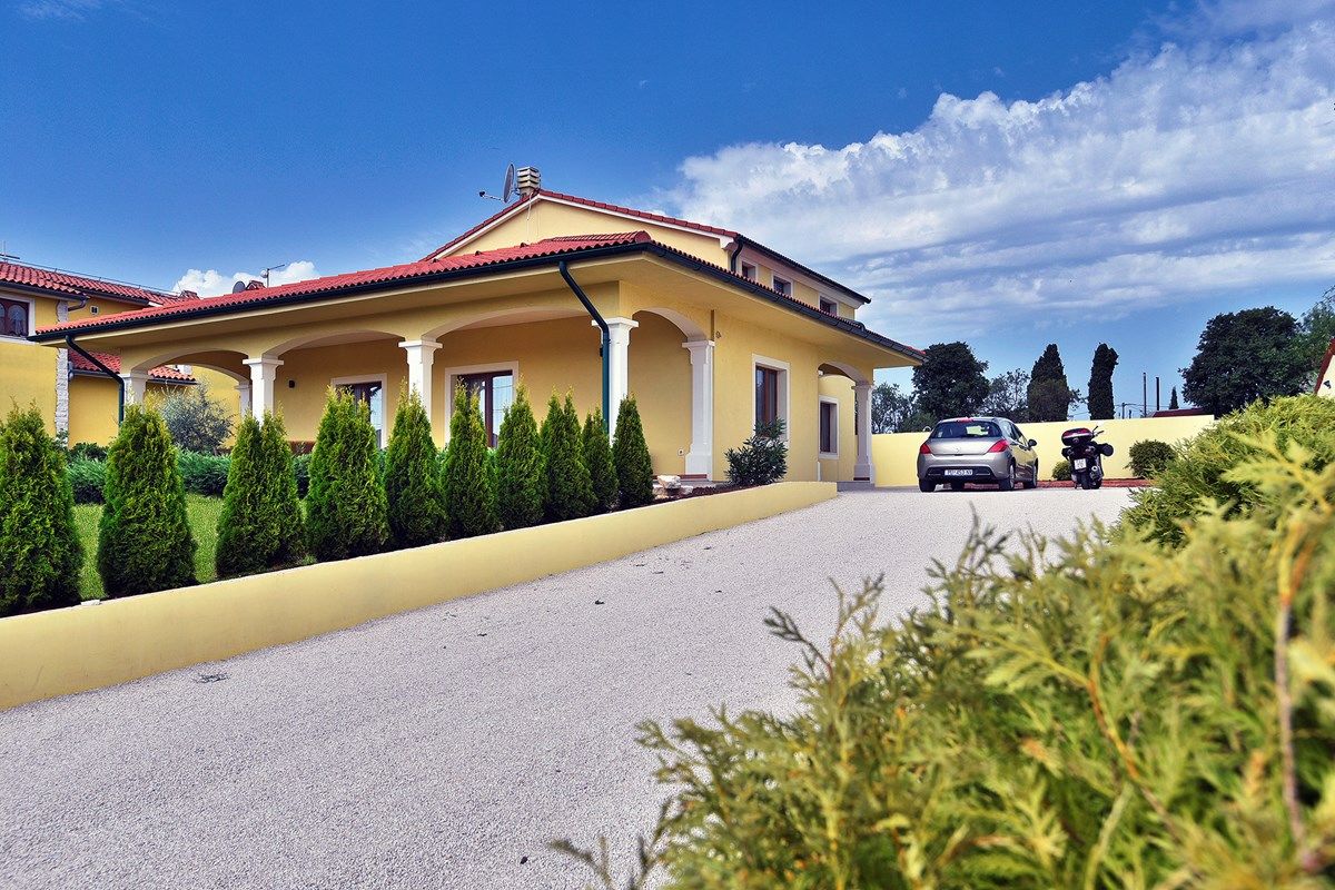 Villa Monica 73853-K1