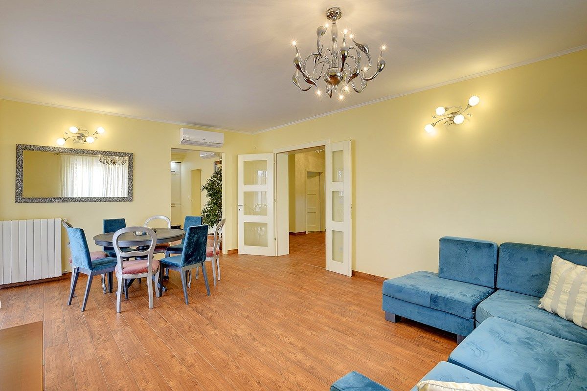 Villa Monica 73853-K1