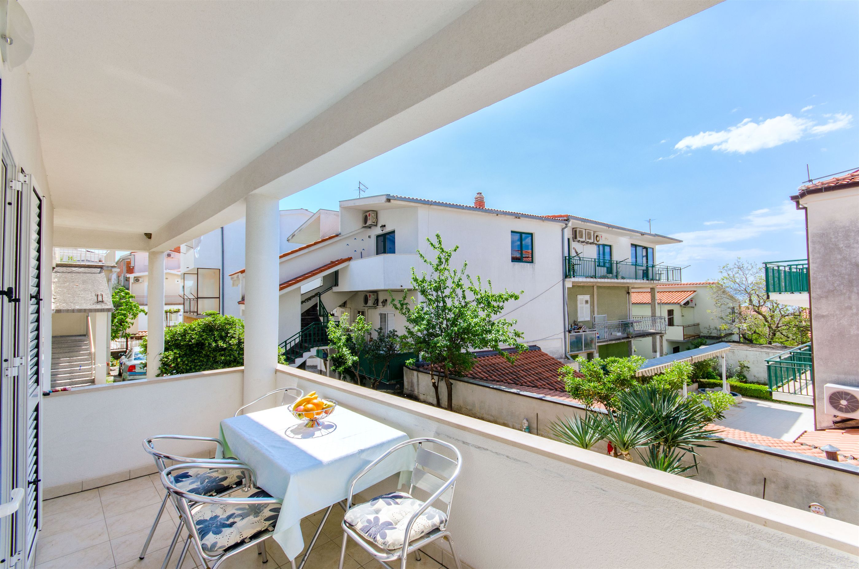 Apartments Mateo 49731-A2